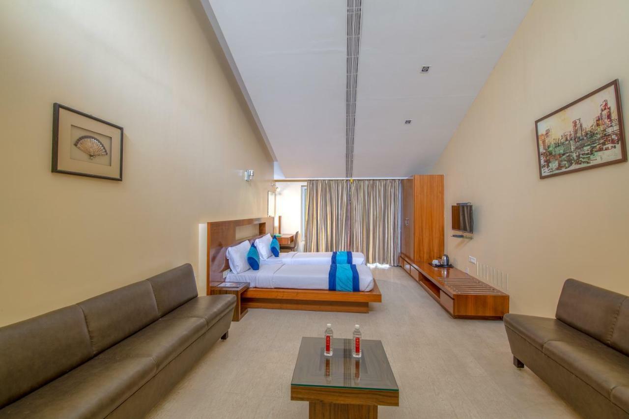 Mint Koregaon Park Next To Osho Ashram Pune Zewnętrze zdjęcie