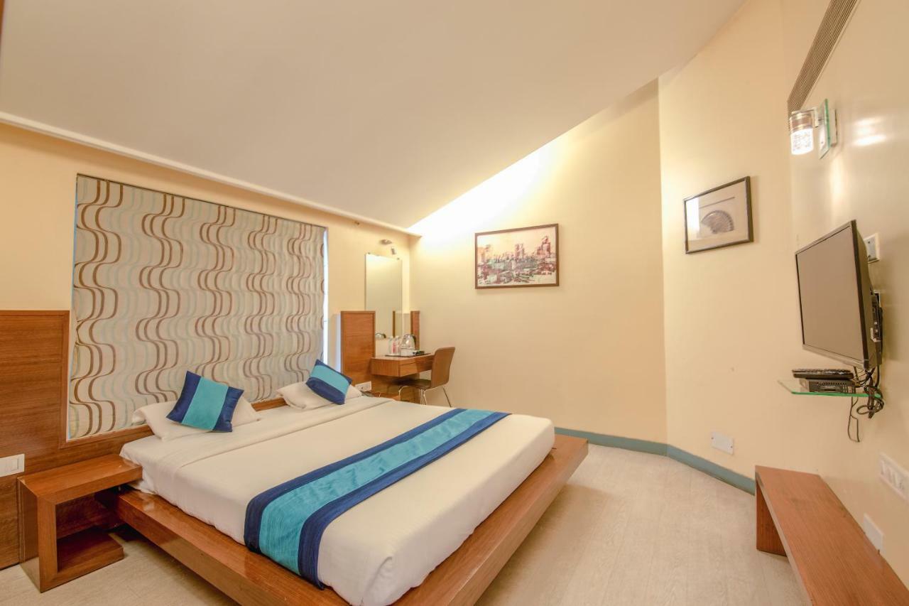 Mint Koregaon Park Next To Osho Ashram Pune Zewnętrze zdjęcie